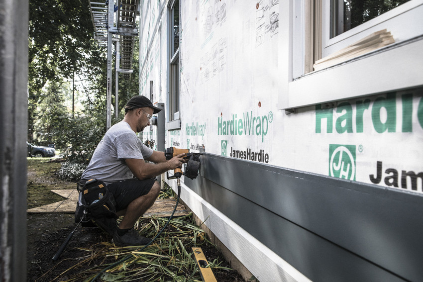 The Top 5 Must-Have Siding Tools