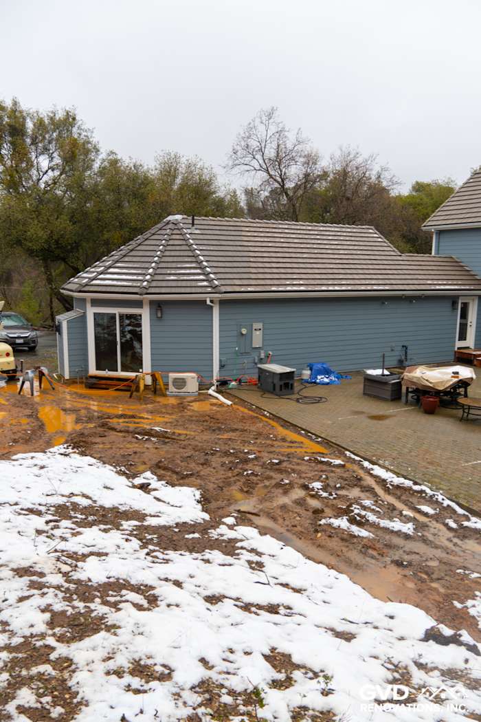 New Boothbay Blue James Hardie siding on home exterior with Milgard windows in Sutter Creek, CA