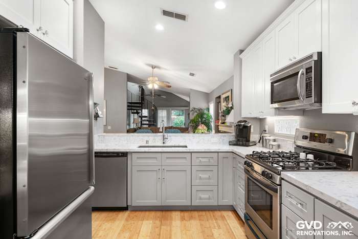 Gray/White Kitchen Remodel