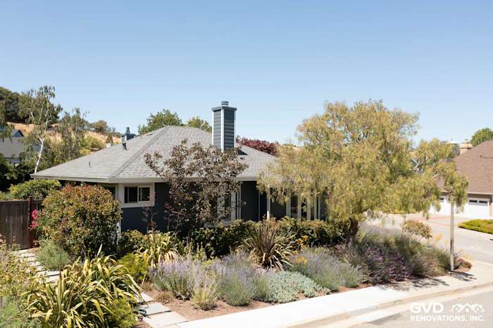 Home exterior showcasing James Hardie CedarMill lap siding in Evening Blue with Arctic White trim in San Rafael, CA