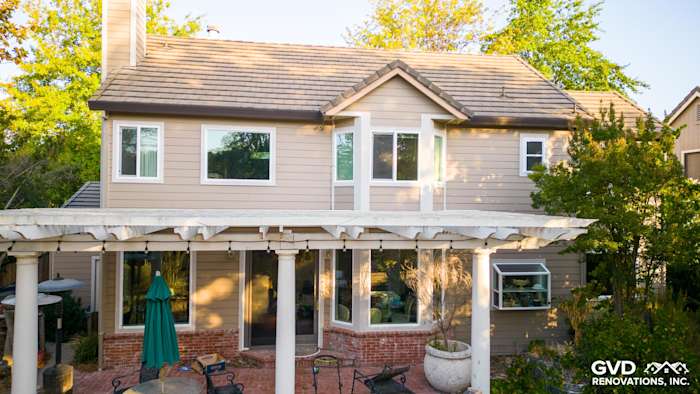 Newly installed James Hardie Cedarmill siding and Alside vinyl windows on modern home in Sonoma