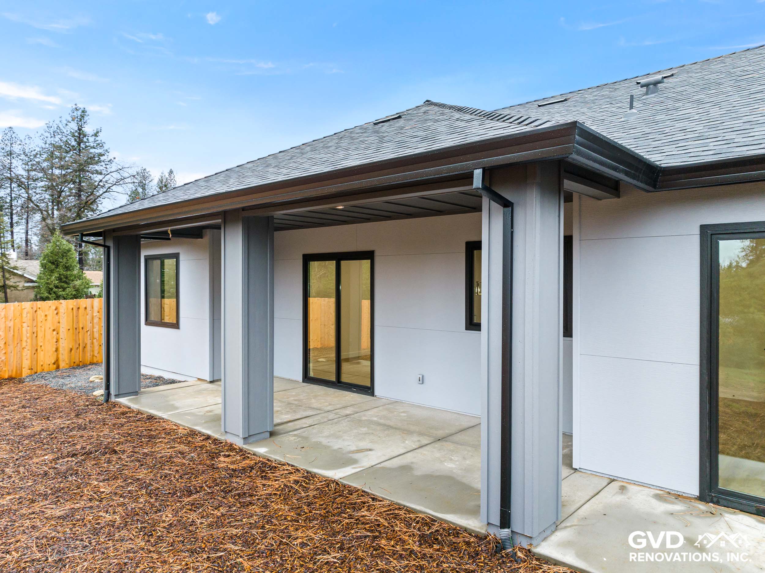 James Hardie Architectural Panels & Milgard Windows