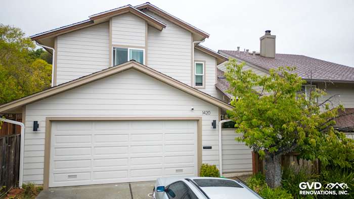 Home exterior showcasing Cobble Stone James Hardie siding and Khaki Brown trim in San Mateo, CA