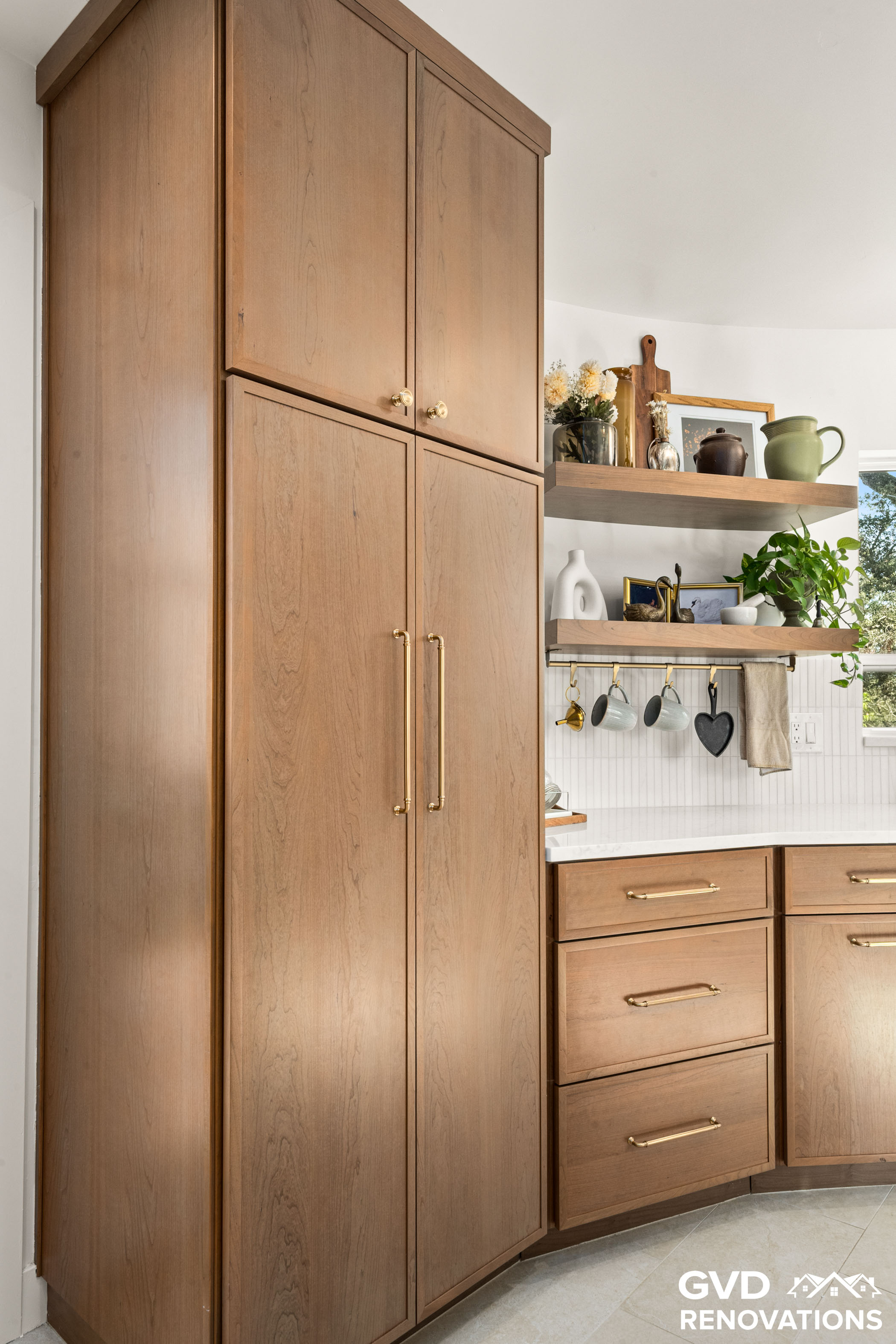Custom Curved Kitchen Remodel