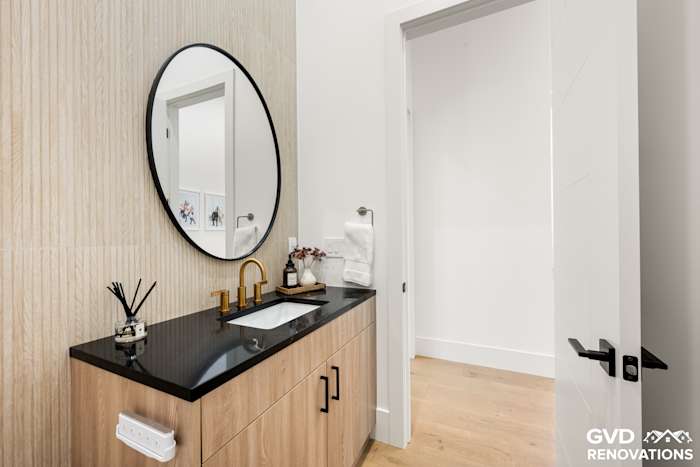 Custom Master, Hall & Powder Bathroom Design