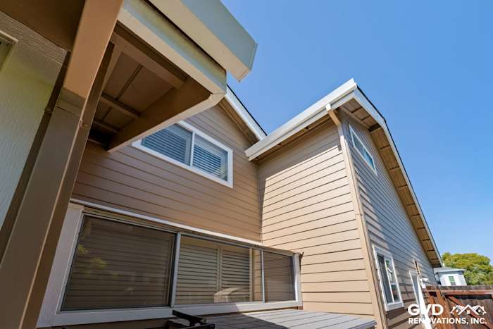 Khaki Brown HardiePlank siding with Arctic White trim on modern Foster City home exterior