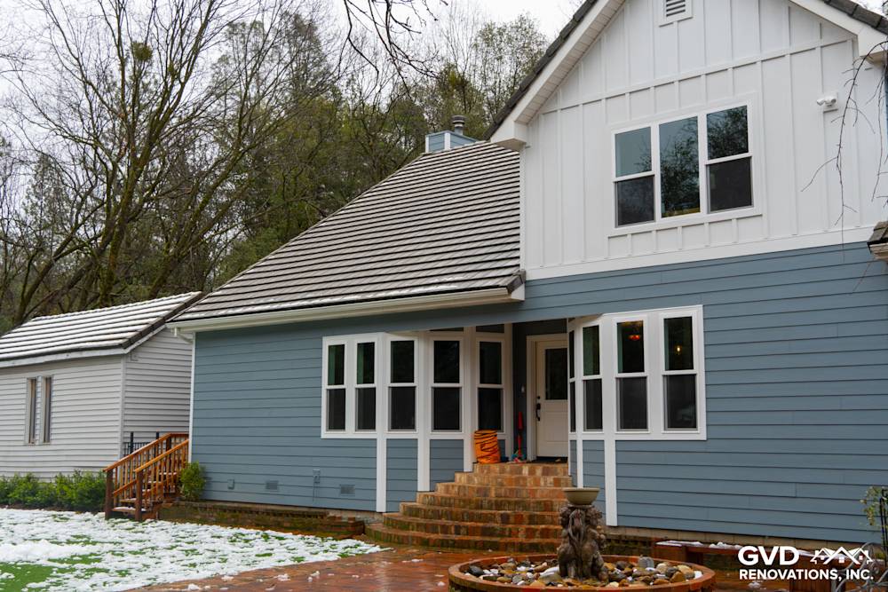 James Hardie Color Plus Horizontal Lap Siding & 39 Milgard Windows