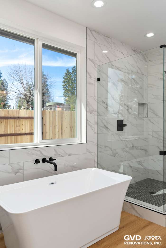 Luxurious Guest & Master Bathroom Design