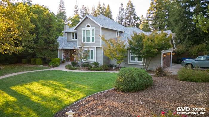 Fair Oaks home exterior featuring James Hardie Cedarmill siding in Monterey Taupe and Arctic White trim