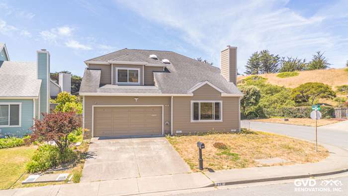 Pacifica home exterior featuring James Hardie Khaki Brown siding, Anlin Windows, and Cobble Stone trim