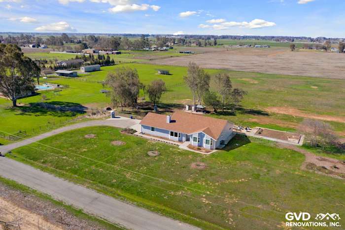 Aerial view of a home in Galt, featuring Pearl Gray James Hardie Siding and Arctic White Trim