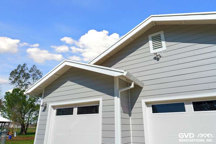 Pearl Gray James Hardie siding and Arctic White trim on modern home exterior in Galt, CA
