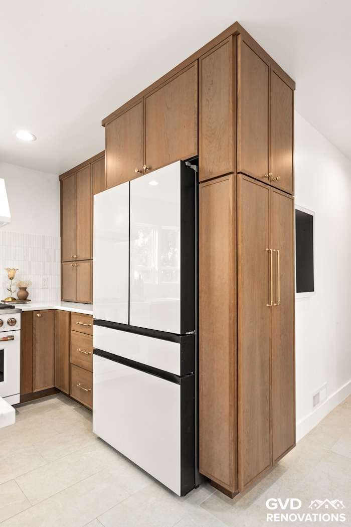 Custom Curved Kitchen Remodel