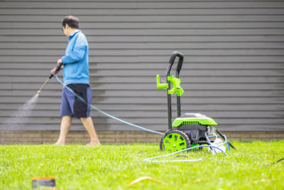 DIY Siding Maintenance Tips: Keeping Your Siding in Pristine Condition