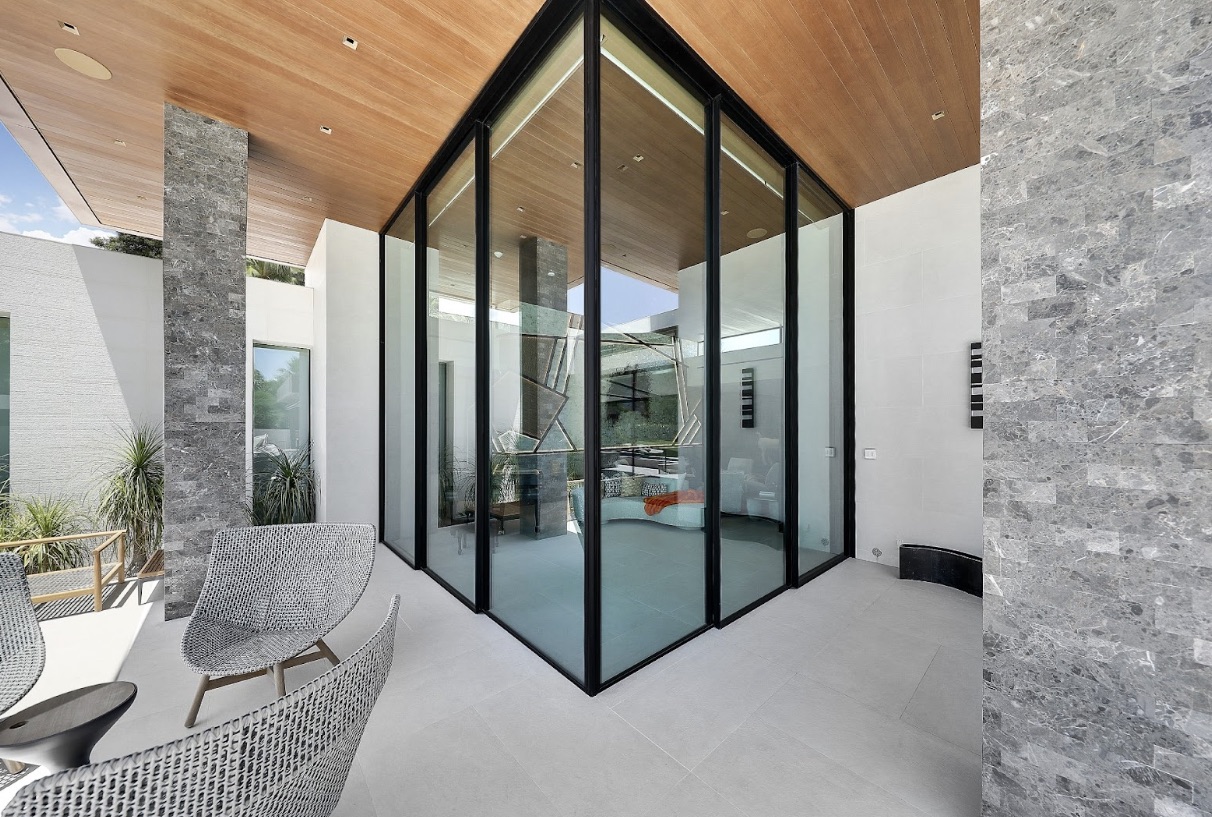 Maximizing Energy Efficiency with Performance Windows