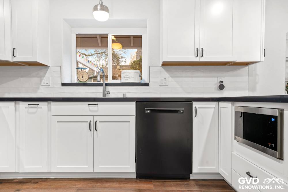 Beautiful White Shaker Kitchen Remodel