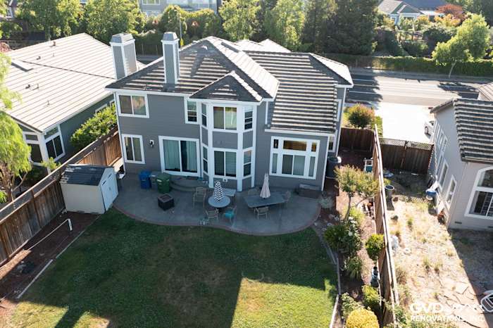 Modern home exterior featuring James Hardie Aged Pewter siding and Alside Mezzo windows in Petaluma
