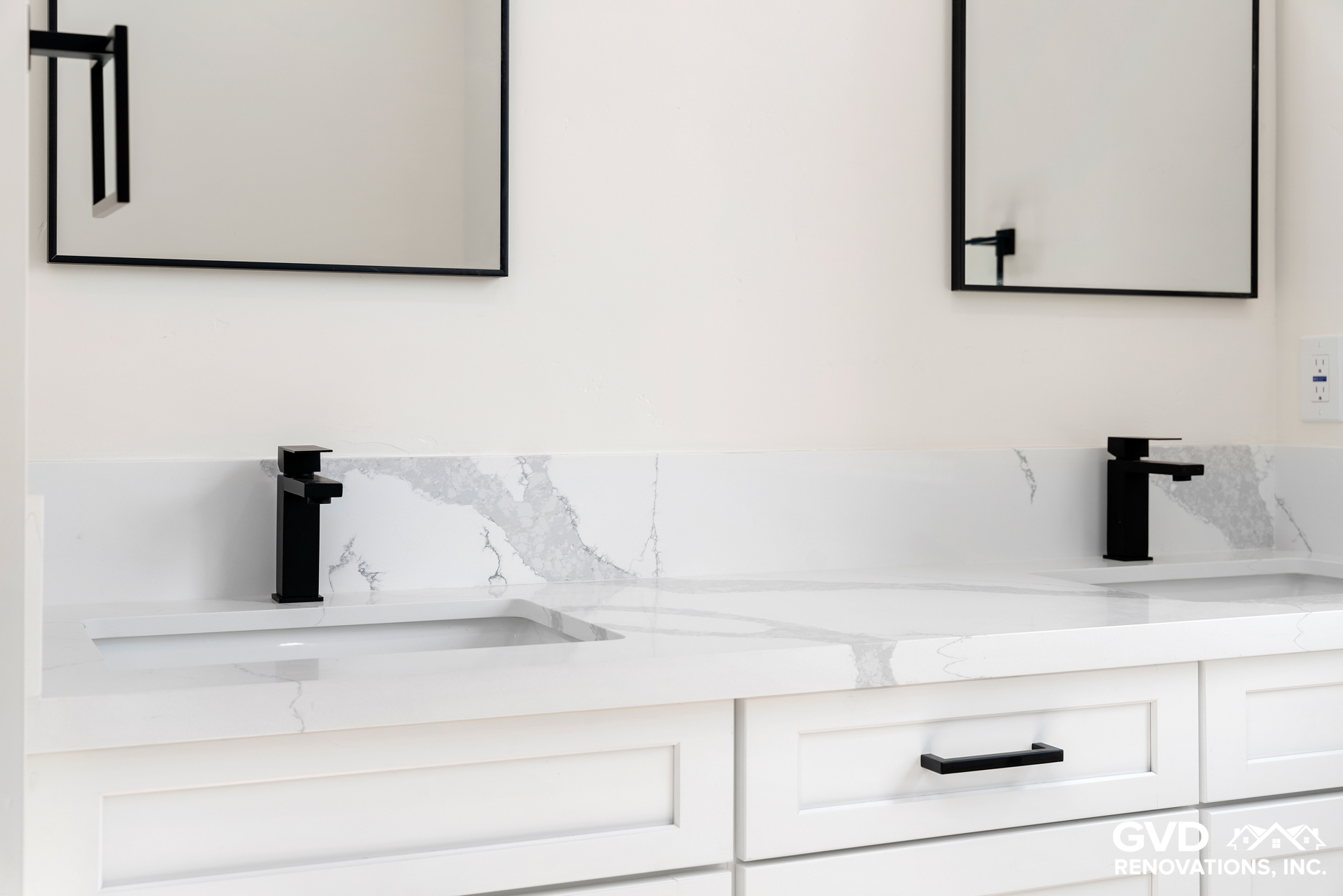 Custom Home Bathroom Design