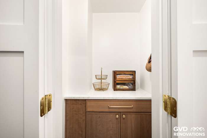 Custom Curved Kitchen Remodel