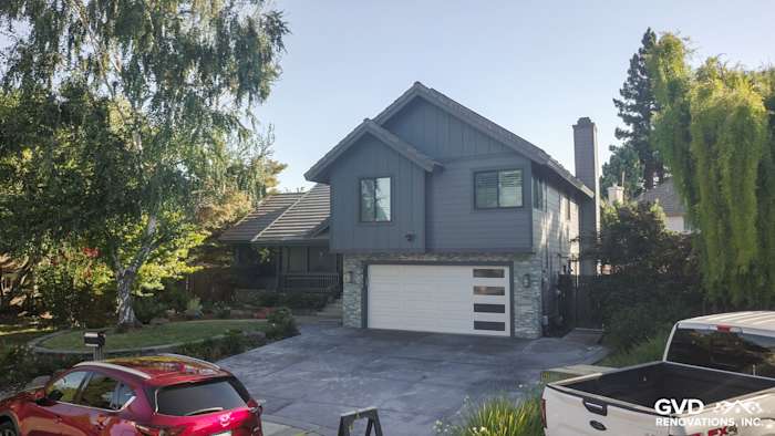 Modern Sacramento home with Night Gray HardiePlank siding, Iron Gray trim, and sleek driveway