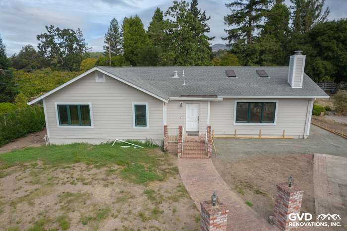 Transformed home featuring James Hardie cobblestone siding and Arctic white trim in Napa, CA