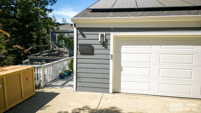 James Hardie Night Gray siding with Arctic White trim on an Orinda, CA home exterior