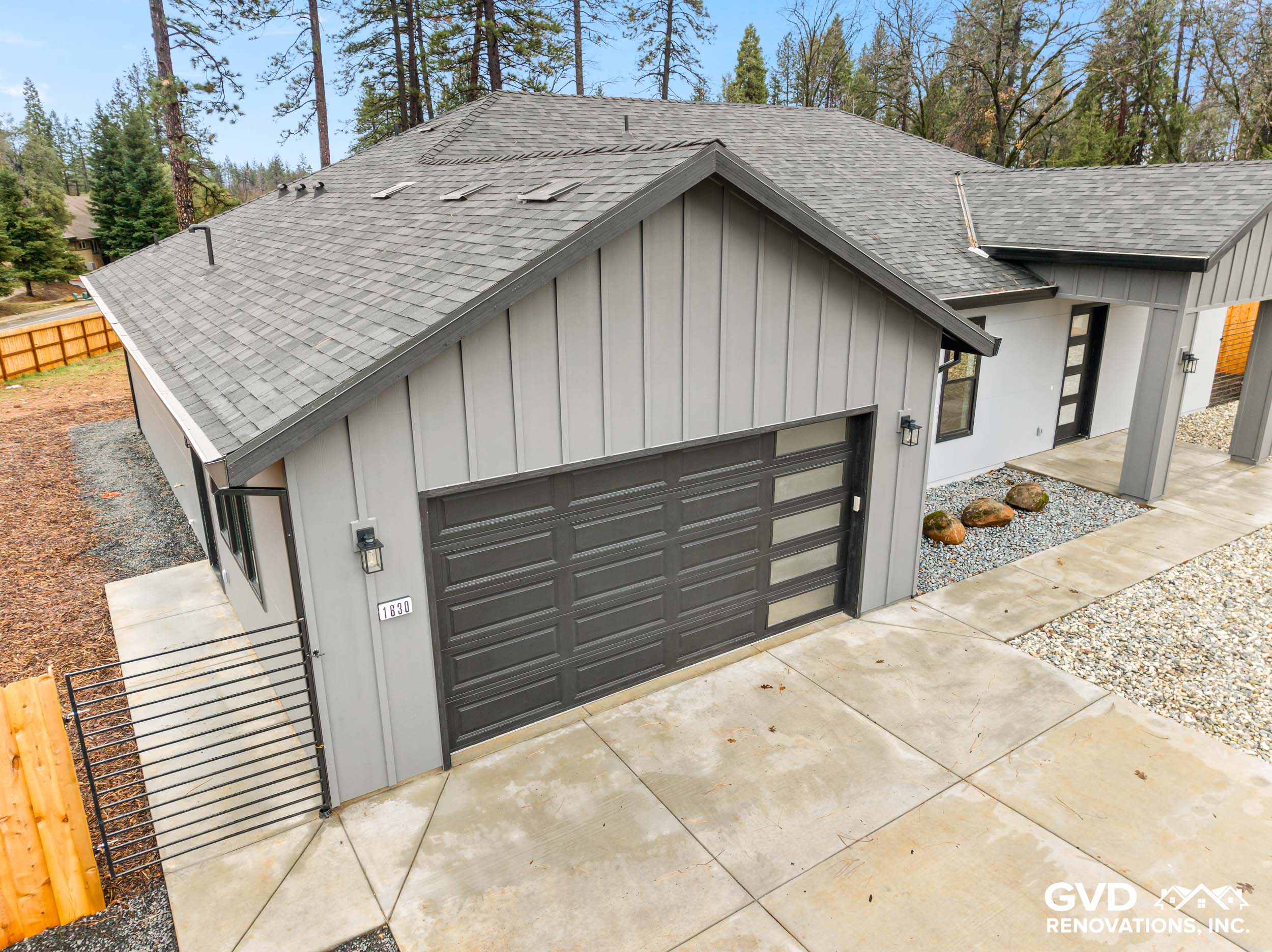 James Hardie Architectural Panels & Milgard Windows