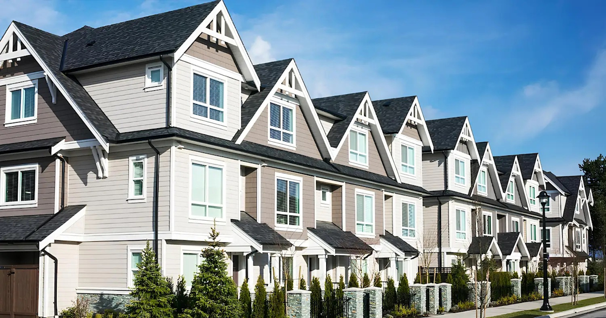 Bay Area HOA Siding Replacement: What You Need to Know