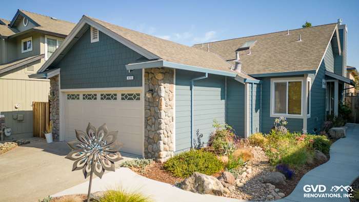 Evening Blue James Hardie Lap Siding with Cobble Stone Trim on a Petaluma home's exterior