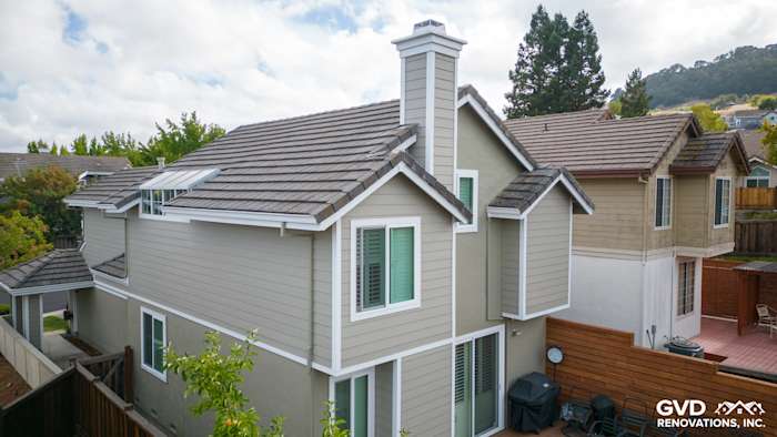 Home exterior showcasing James Hardie Monterey Taupe siding with Arctic White trim in Danville, CA