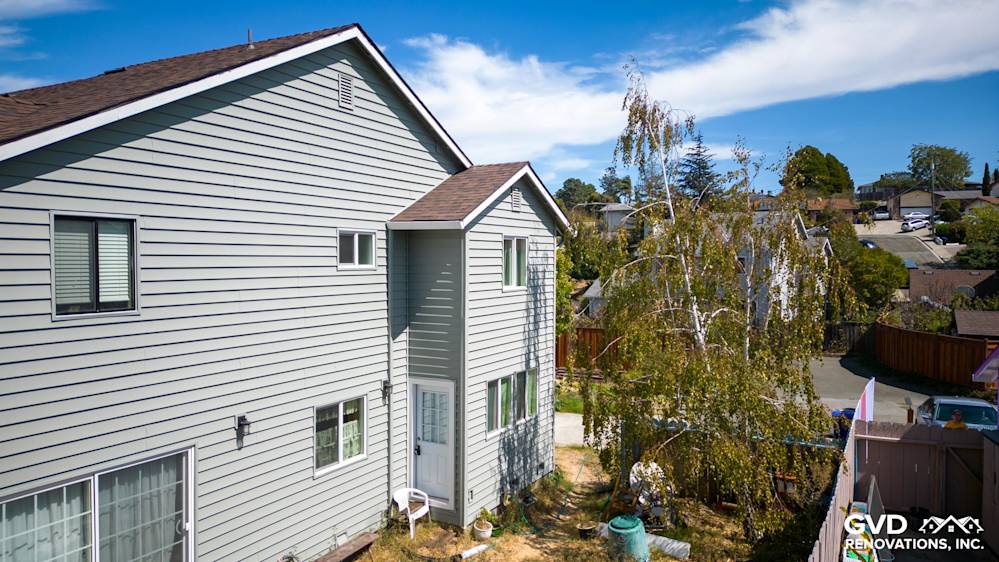 Alside Prodigy Vinyl Siding & Mezzo Window Installation
