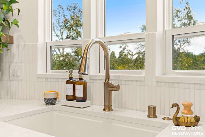 Custom Curved Kitchen Remodel