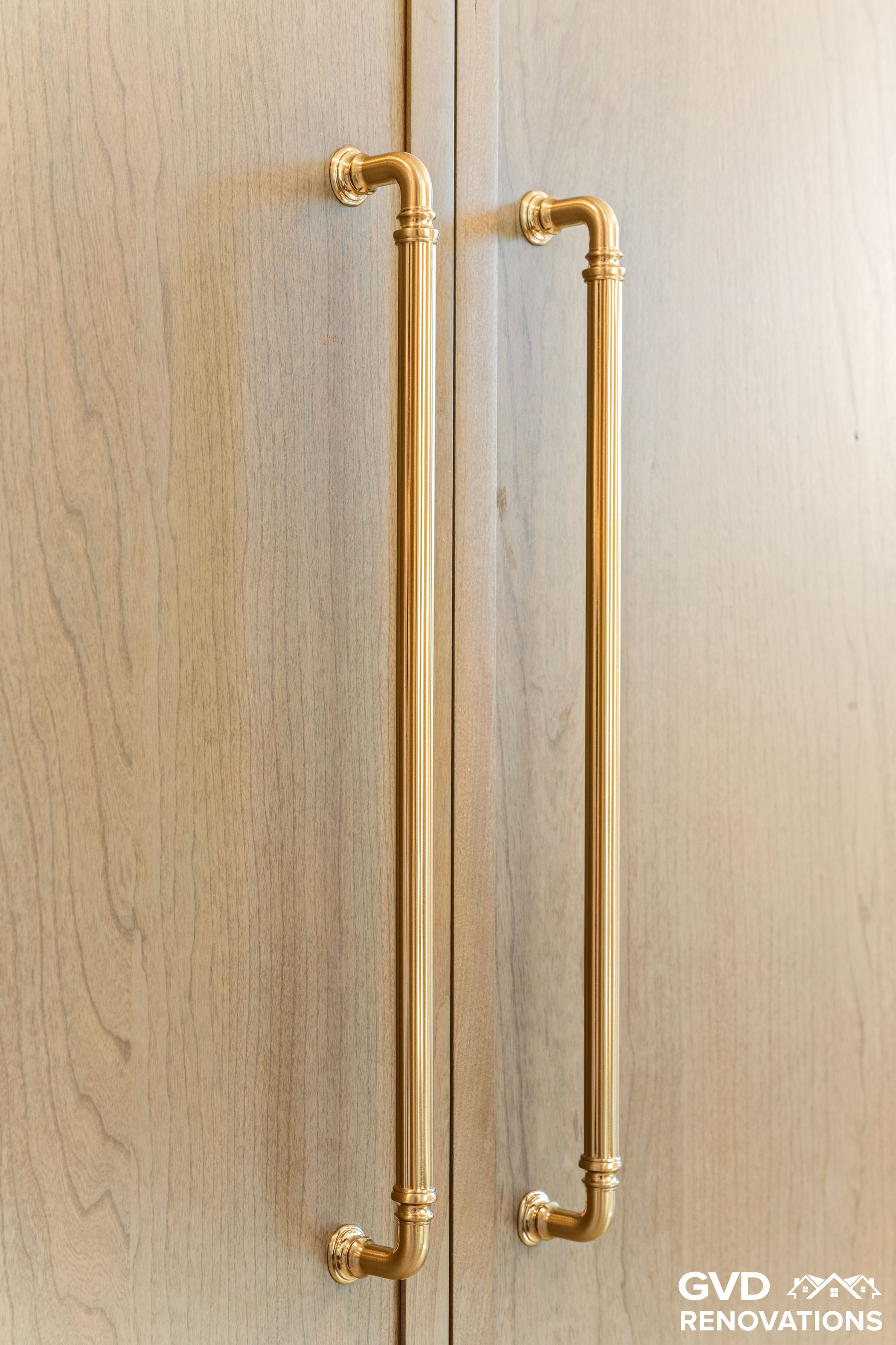 Custom Curved Kitchen Remodel