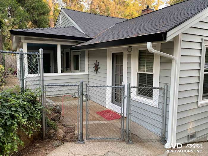 New Prodigy Vinyl Siding in soft gray, enhancing this home's exterior in Grass Valley with a modern look