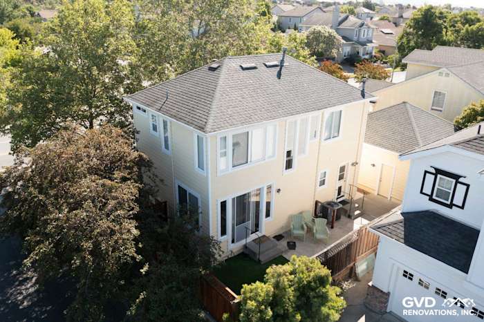 Home exterior featuring Prodigy insulated vinyl siding and a modern roof in Petaluma, CA