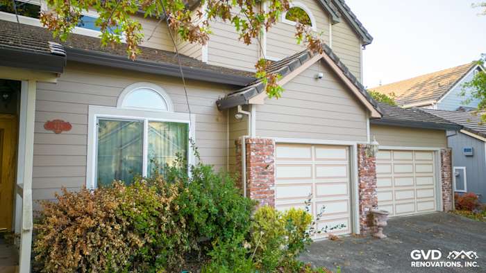 Sonoma home exterior featuring James Hardie Cedarmill Siding, HardieTrim, and new Alside Vinyl Windows