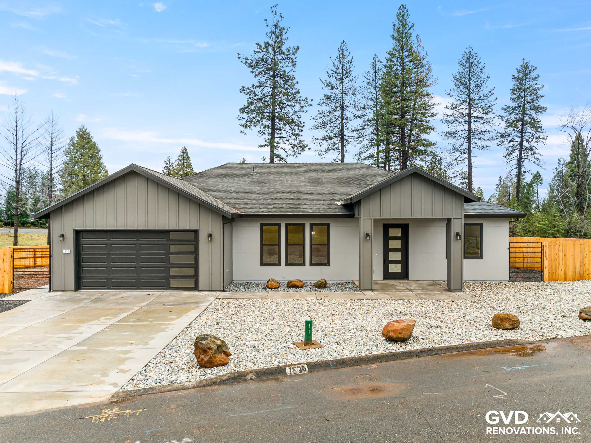 James Hardie Architectural Panels & Milgard Windows