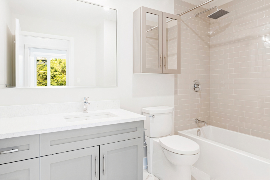 How to Remodel a Small Bathroom: Tips and Tricks