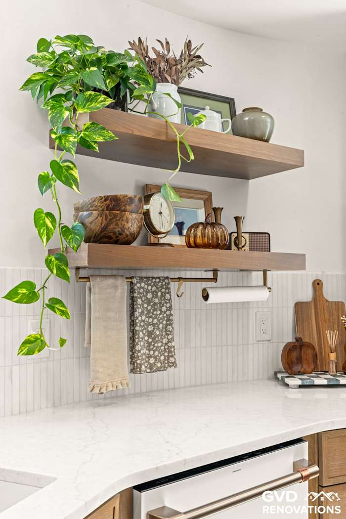 Custom Curved Kitchen Remodel