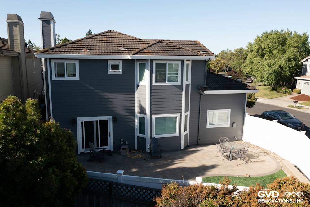 James Hardie Lap & Shingle Siding and Windows Replacement
