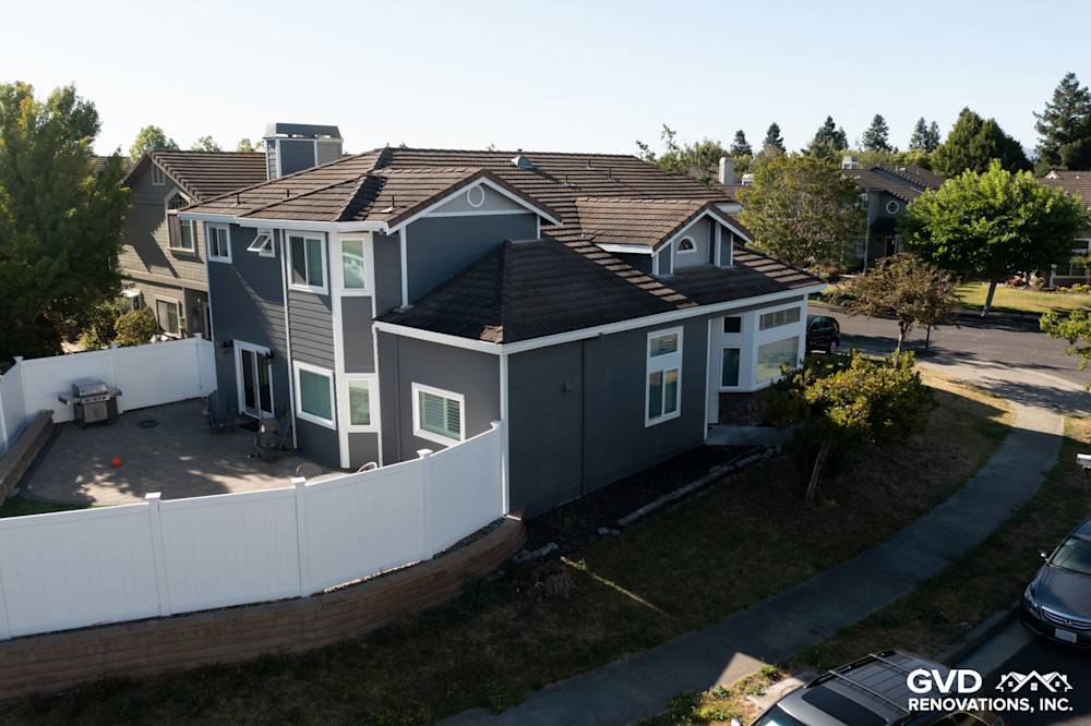James Hardie Lap & Shingle Siding and Windows Replacement