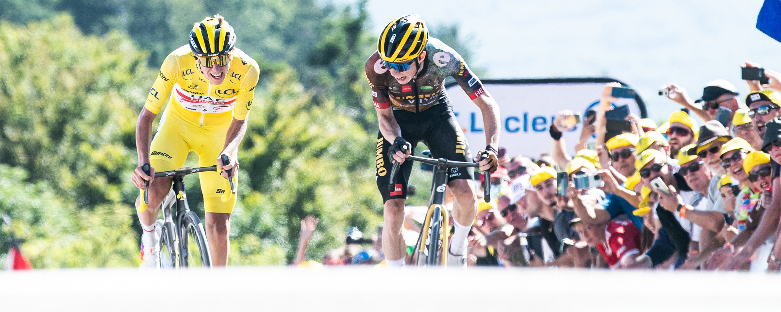 Tadej Pogačar and Jonas Vingegaard at Tour de France 2022 - Etape 7 - Tomblaine / La Super Planche des Belles Filles (176,3km). Photo: A.S.O. / Charly Lopez