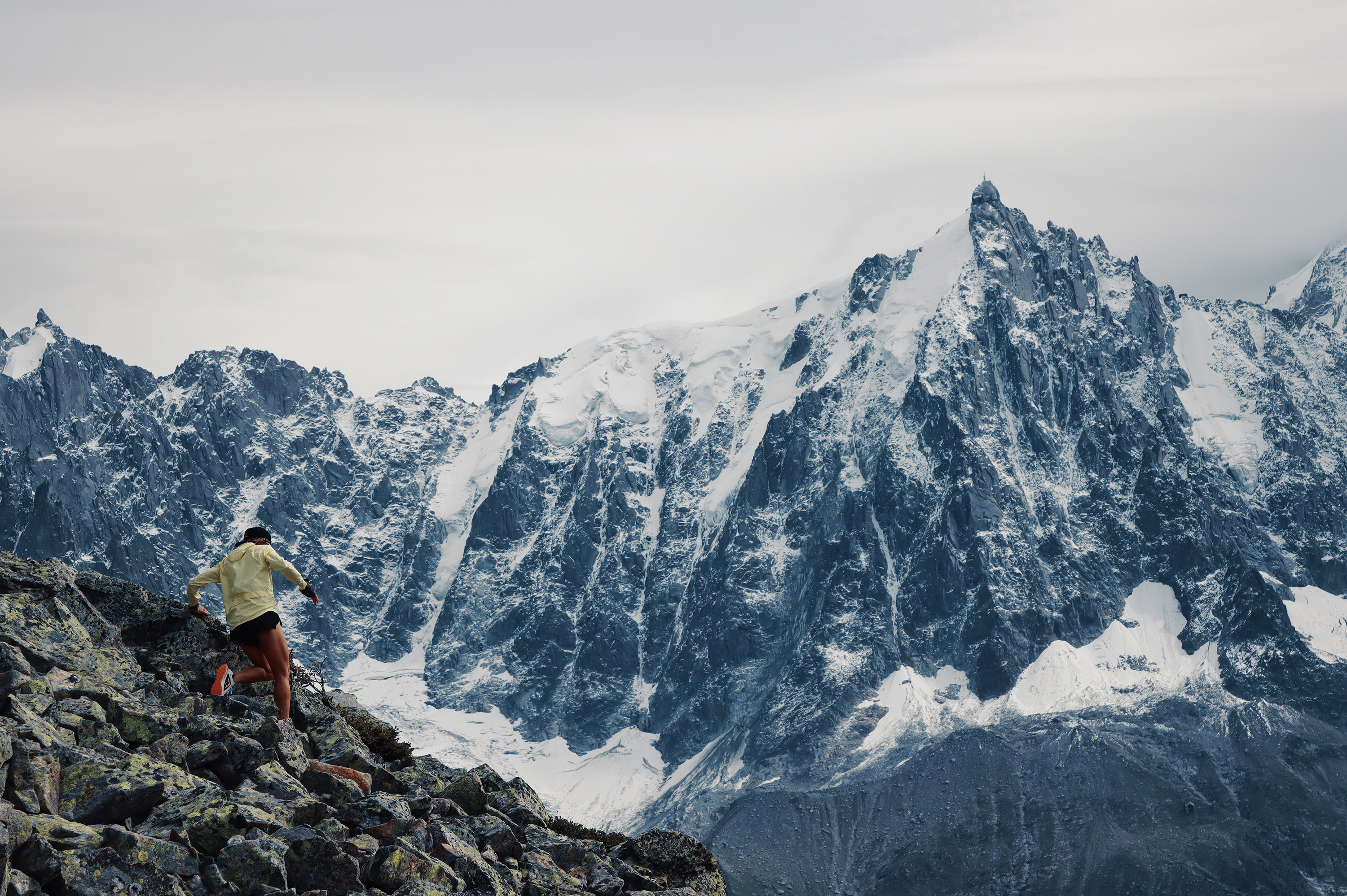 Sally McRae (The Yellow Runner) making the most of her time in the mountains. Photograph: Richard Miller
