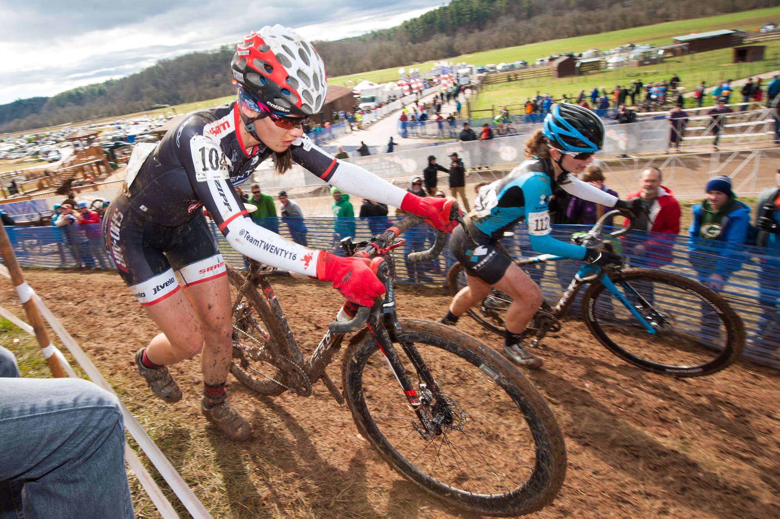 Cyclists during a cyclocross event. Photography by: Rena Schild / Shutterstock