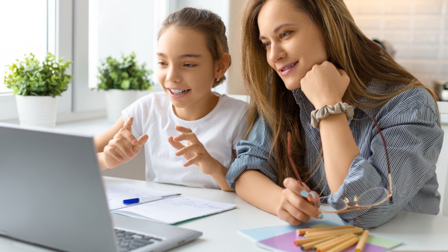 Mother-and-daughter-using-a-laptop-for-telehealth-visit