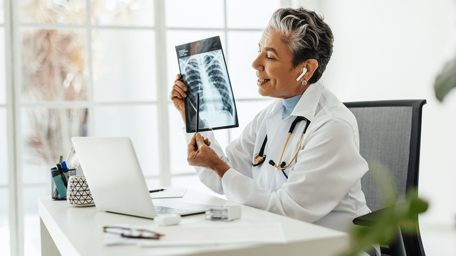 provider reviewing patients X-ray results via teleradiology