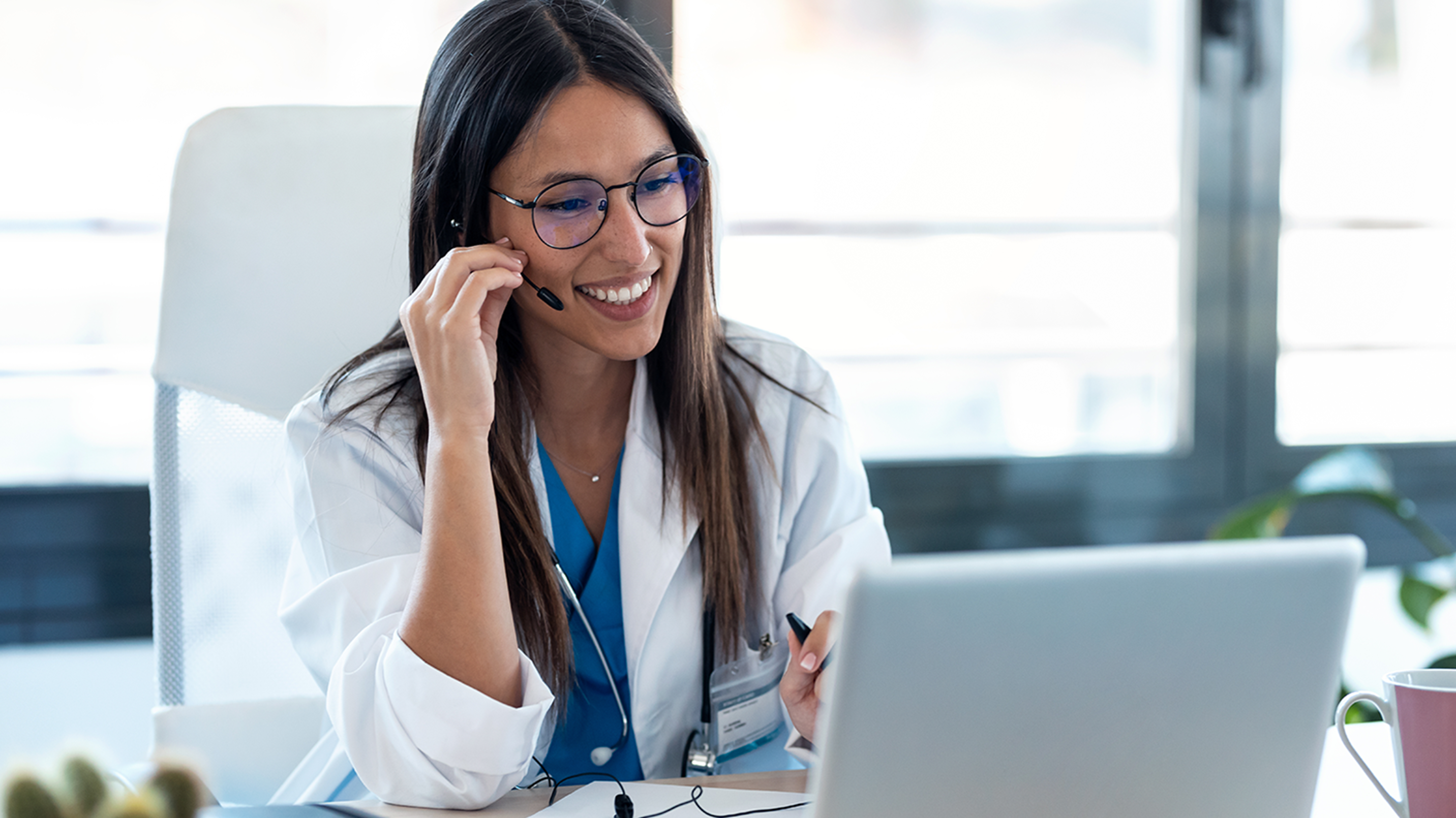 Healthcare-provider-on-phone-call