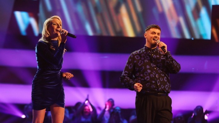 Craig Forsyth and Sarah Tucker perform 'Against All Odds' | The Voice