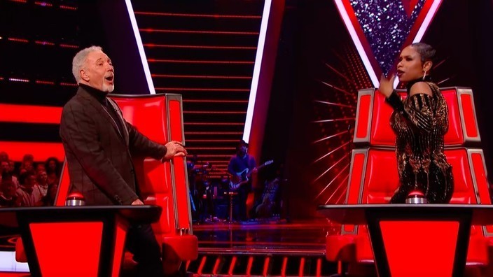 Sir Tom Jones belts out Great Balls of Fire! | The Voice