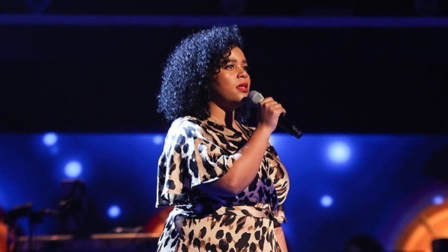 Nicole Dennis Performs 'Because Of You' | The Voice
